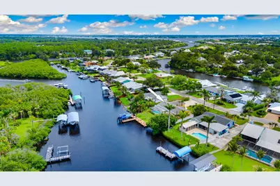 622 SW Pine Tree Lane, Palm City, FL 34990 - Photo 10