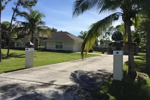 12122 78th Pl N, West Palm Beach, FL 33412 - Photo 2