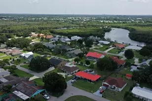 650 SE Hidden River Dr, Port Saint Lucie, FL 34983 - Photo 56