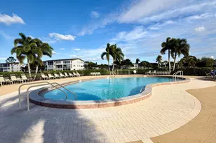 132 Preston Way, Boca Raton, FL 33434 - Photo 2