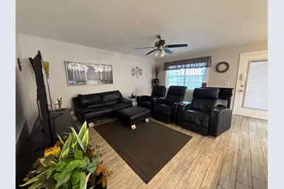 29 Flanders A, Delray Beach, FL 33484 - Photo 4
