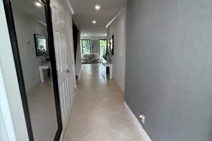 12394 Westhampton Cir, Wellington, FL 33414 - Photo 10