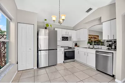 7285 Burgess Drive, Lake Worth, FL 33467 - Photo 8