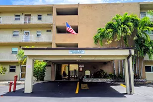 330 NE 26th Ave, Boynton Beach, FL 33435 - Photo 2