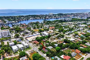 310 SE 8th St, Delray Beach, FL 33483 - Photo 6