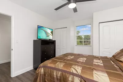 5799 Woodland Point Drive, Tamarac, FL 33319 - Photo 28