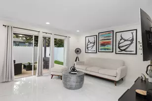 5799 Woodland Point Dr, Tamarac, FL 33319 - Photo 6