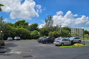 3210 Holiday Springs Blvd, Margate, FL 33063 - Photo 32