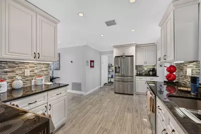 4716 NW 49th Place, Tamarac, FL 33319 - Photo 14