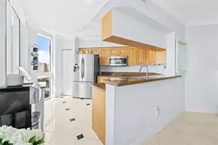 347 N New River Dr E, Fort Lauderdale, FL 33301 - Photo 6