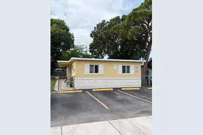 1124 NW 2nd Street #2, Fort Lauderdale, FL 33311 - Photo 1