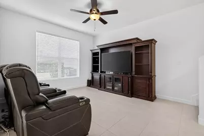 4168 Lagoon Shore Drive, Lake Worth, FL 33467 - Photo 12