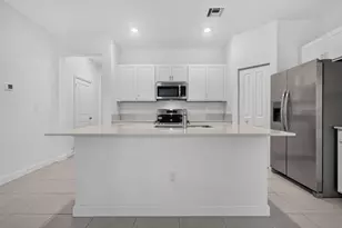 4168 Lagoon Shore Dr, Lake Worth, FL 33467 - Photo 4