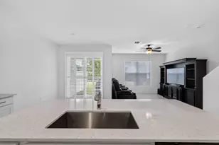 4168 Lagoon Shore Dr, Lake Worth, FL 33467 - Photo 8