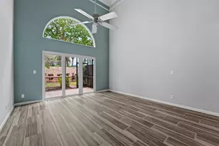 127 Ocean Dunes Cir, Jupiter, FL 33477 - Photo 2