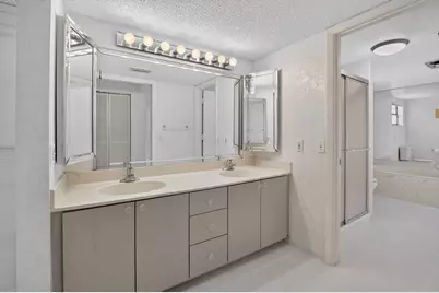 21877 Arriba Real, Boca Raton, FL 33433 - Photo 32