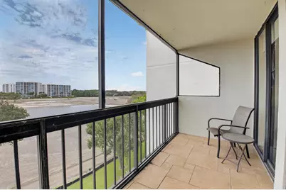 1761 SE Bridgewood Drive, Boca Raton, FL 33434 - Photo 16