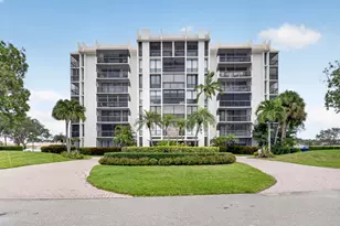 1761 SE Bridgewood Dr, Boca Raton, FL 33434 - Photo 1