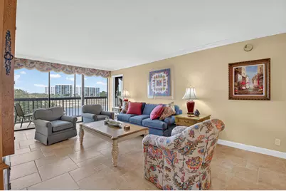 1761 SE Bridgewood Drive, Boca Raton, FL 33434 - Photo 4