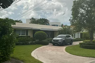 210 Palm Trail, Delray Beach, FL 33483 - Photo 2