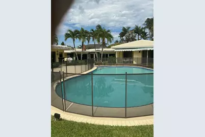 210 Palm Trail, Delray Beach, FL 33483 - Photo 4