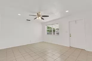 357 Garden Blvd, Palm Beach Gardens, FL 33410 - Photo 12