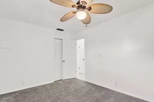 357 Garden Blvd, Palm Beach Gardens, FL 33410 - Photo 20