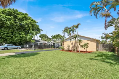 357 Garden Boulevard, Palm Beach Gardens, FL 33410 - Photo 24