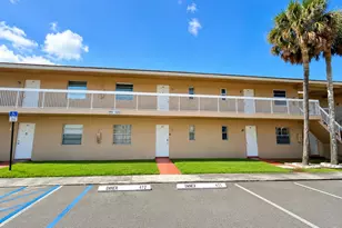 918 Twin Lakes Dr, Coral Springs, FL 33071 - Photo 1