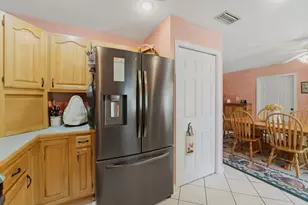 8645 SE Alabama Pl, Hobe Sound, FL 33455 - Photo 10