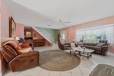 8645 SE Alabama Place, Hobe Sound, FL 33455 - Photo 6