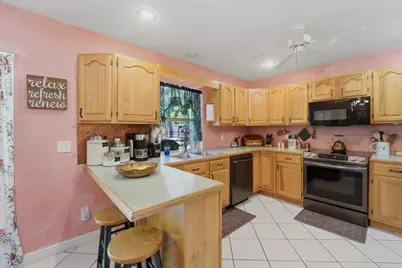 8645 SE Alabama Place, Hobe Sound, FL 33455 - Photo 12