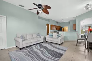 1009 SW Fenway Rd, Port Saint Lucie, FL 34953 - Photo 8