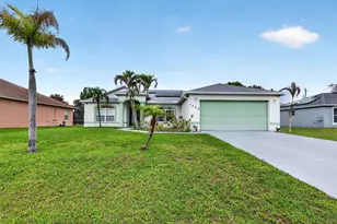 1009 SW Fenway Rd, Port Saint Lucie, FL 34953 - Photo 2