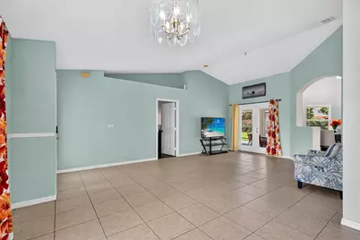 1009 SW Fenway Road, Port Saint Lucie, FL 34953 - Photo 4