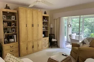 248 Lake Dora Dr, West Palm Beach, FL 33411 - Photo 8