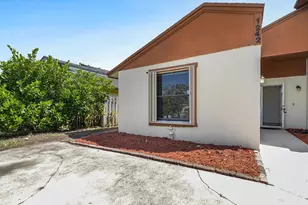 1242 The 12th Fairway, Wellington, FL 33414 - Photo 4