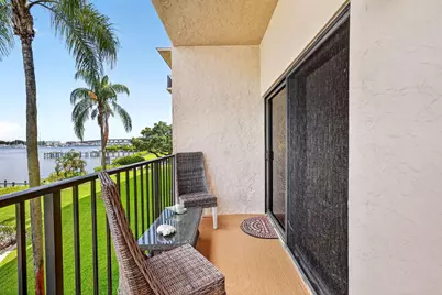 624 SW St Lucie Crescent #208, Stuart, FL 34994 - Photo 18