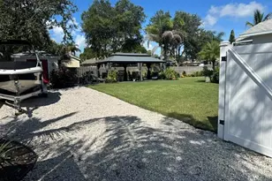 2062 SE Harding St, Port Saint Lucie, FL 34952 - Photo 36