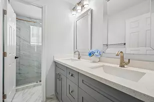 1428 Canary Island Dr, Weston, FL 33327 - Photo 12