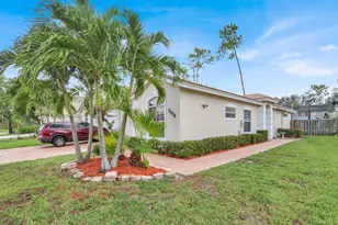 708 Via Toscana, Wellington, FL 33414 - Photo 2