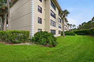 3515 Village Blvd, West Palm Beach, FL 33409 - Photo 24