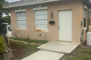 1462 40th St, West Palm Beach, FL 33407 - Photo 1