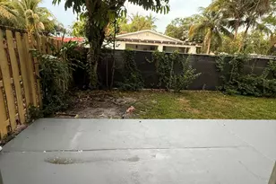 313 SW 1st Ct, Pompano Beach, FL 33060 - Photo 4