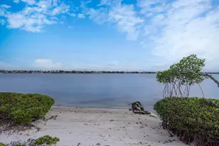 88 N Lakeshore Dr, Hypoluxo, FL 33462 - Photo 52