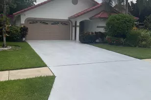 10215 Camelback Ln, Boca Raton, FL 33498 - Photo 1