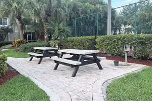 6378 Emerald Dunes Dr, West Palm Beach, FL 33411 - Photo 32