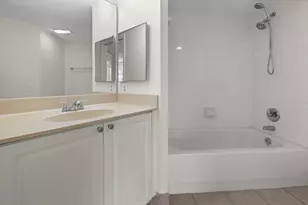 300 Crestwood Ct N, Royal Palm Beach, FL 33411 - Photo 12