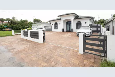 725 Mercury Street Street, West Palm Beach, FL 33406 - Photo 2