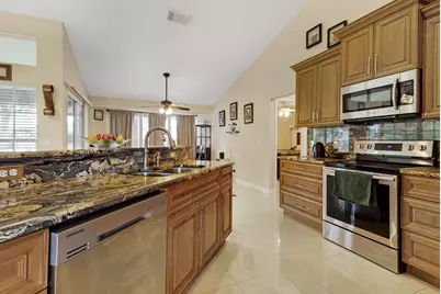 574 SW Fairview Avenue, Port Saint Lucie, FL 34983 - Photo 2